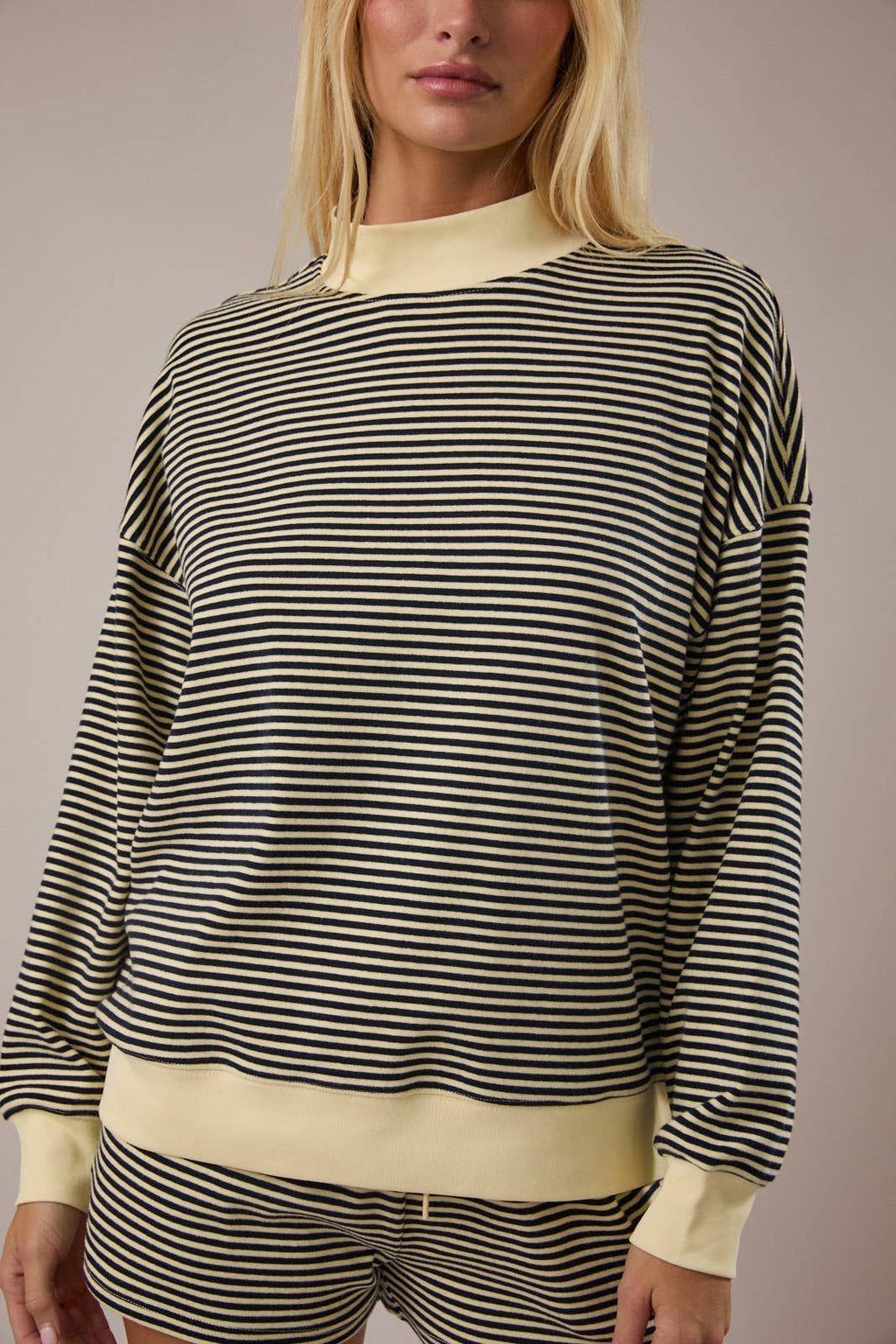 MOCK NECK STRIPE SWEATSHIRTS TOP