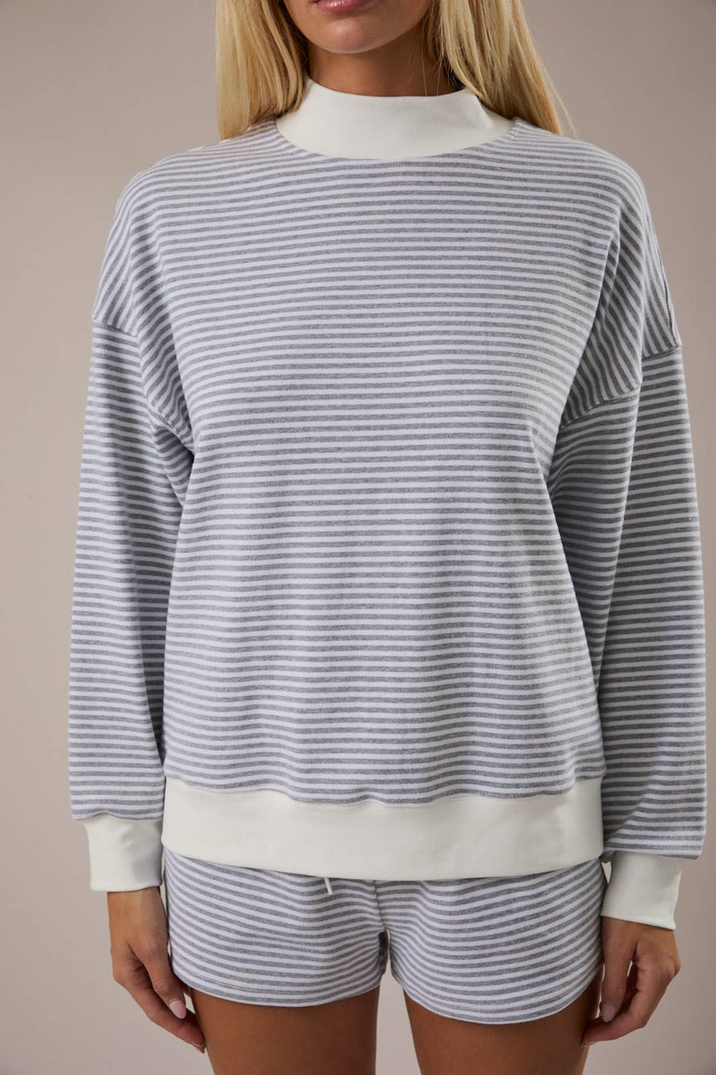 MOCK NECK STRIPE SWEATSHIRTS TOP