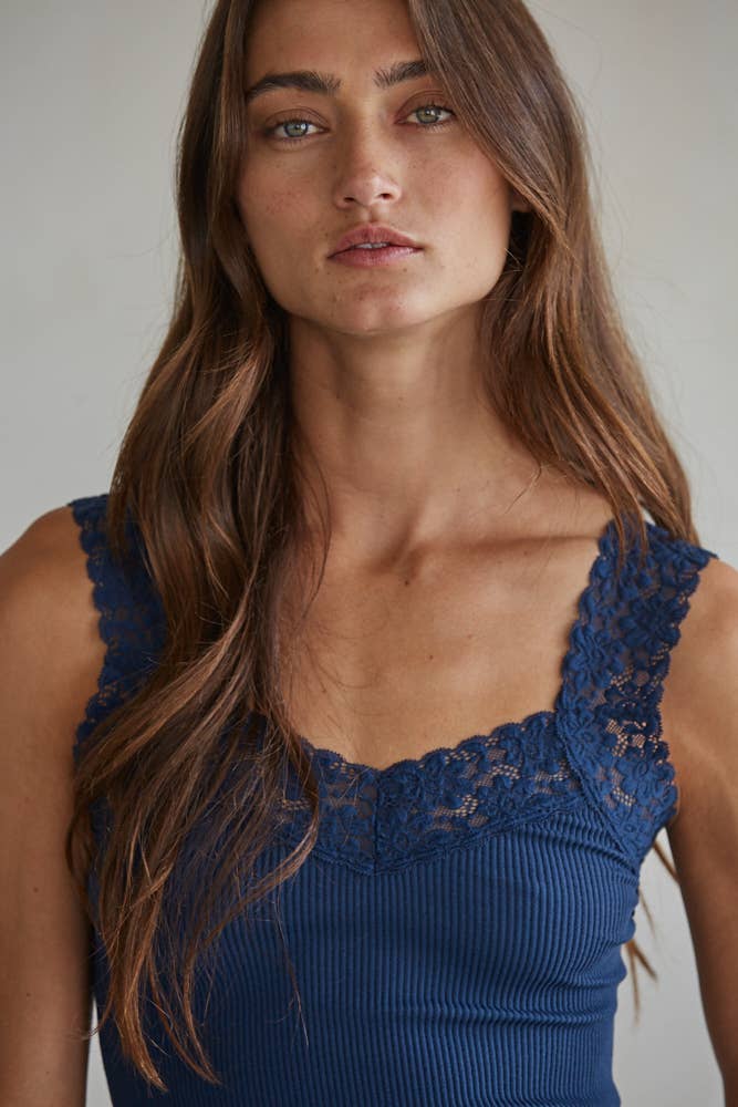 Seamless Ribbed Tank Top with Lace Trim