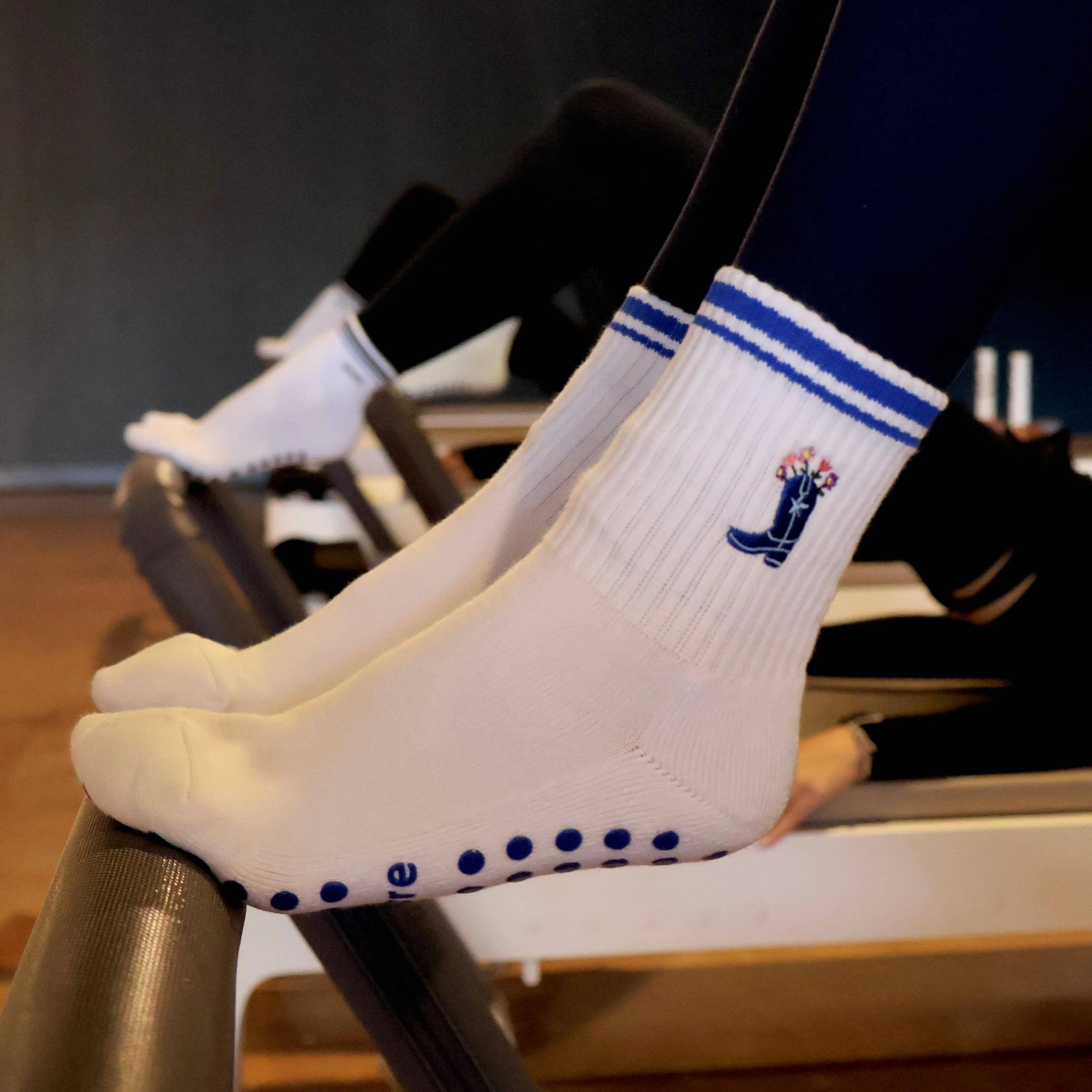Boots & Bloom Grip Socks